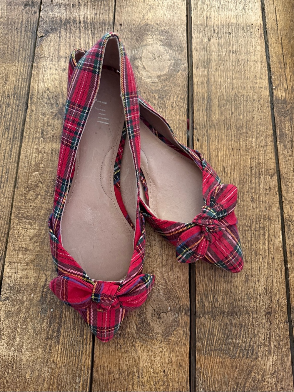 Women’s Red Plaid Pointed Toe Bow Flats